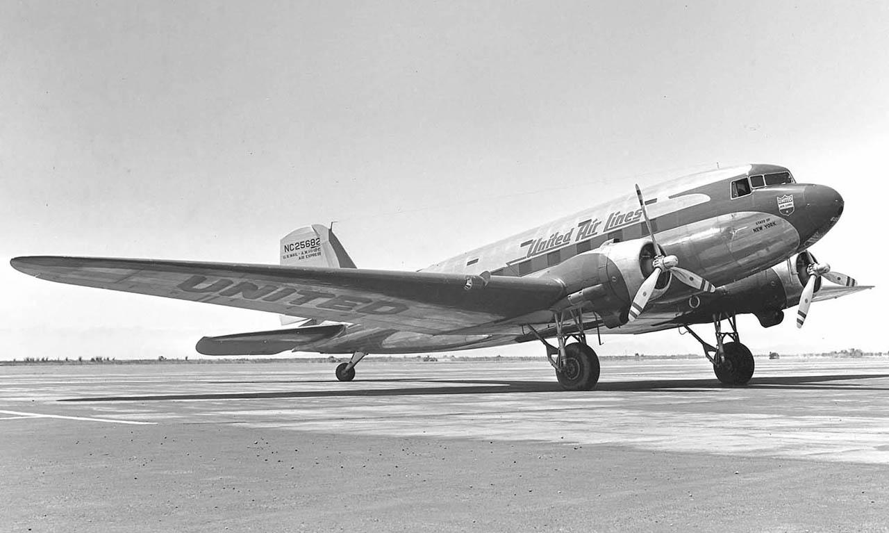 4. Douglas DC-3